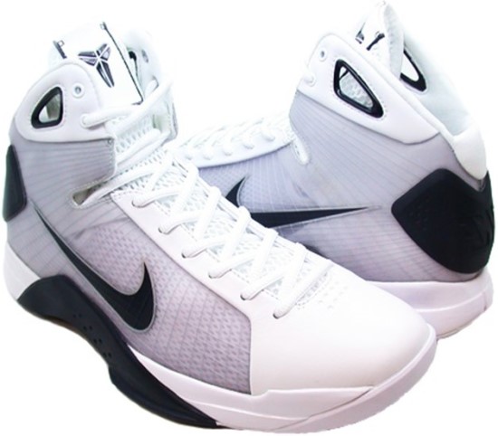 Kobe Bryant basketball shoes pictures: Nike Hyperdunk Kobe Bryant PE Olympics Edition in colors black and white