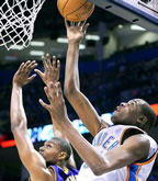 click for Lakers 2010 Playoff pictures (LA Daily News), First Round vs. Oklahoma City Thunder Game 3