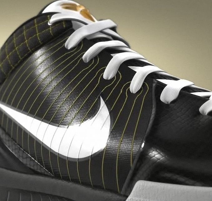 Kobe Bryant basketball shoes pictures: Nike Zoom Kobe IV 4 Black and White Edition in colors black, white and gold, picture 12