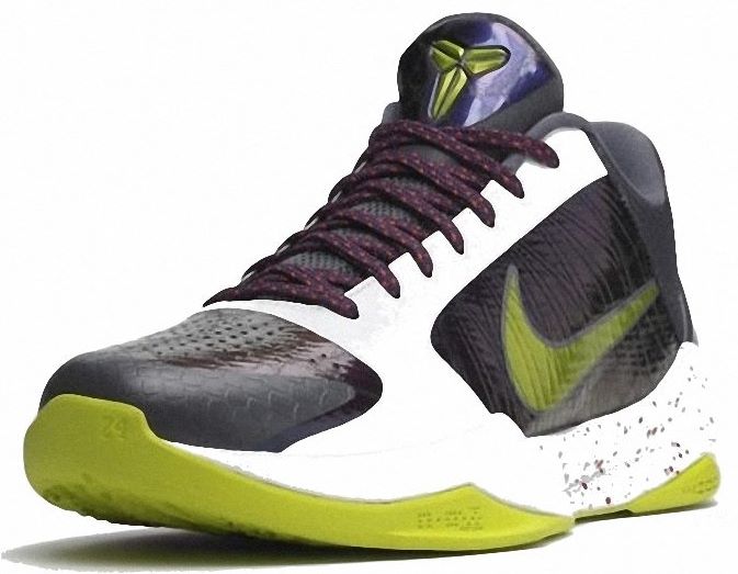 Kobe Bryant basketball shoes pictures: Nike Zoom Kobe V 5 Chaos Edition in colors black, white and gold