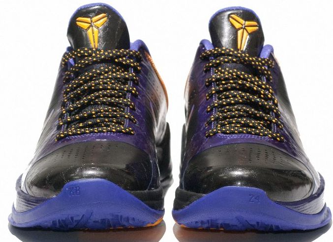 Kobe Bryant basketball shoes pictures: Nike Zoom Kobe V 5 Lakers Edition in colors black, blue, purple and gold