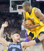click for Lakers 2009 Playoff pictures (LA Times), First Round vs. Utah Jazz Game 2