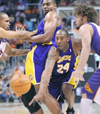 click for Lakers 2010 Playoff pictures (LA Daily News), Western Conference Finals vs. Phoenix Suns Game 4