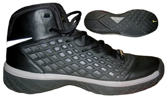 new Kobe Bryant Shoes: Nike Zoom Kobe III 3, black and maize