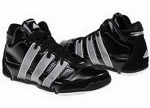 Tim Duncan signature shoes: Adidas TS Commander LT for Tim Duncan