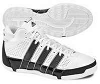 Basketball shoes: Adidas TS Commander LT Team, White and Black
