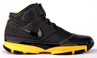 new Kobe Bryant Shoes: Nike Zoom Kobe II 2, black and maize
